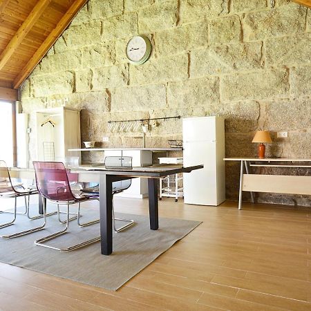 Galihost - Casa Con Precioso Jardin En Vilanova De Arousa Eksteriør billede