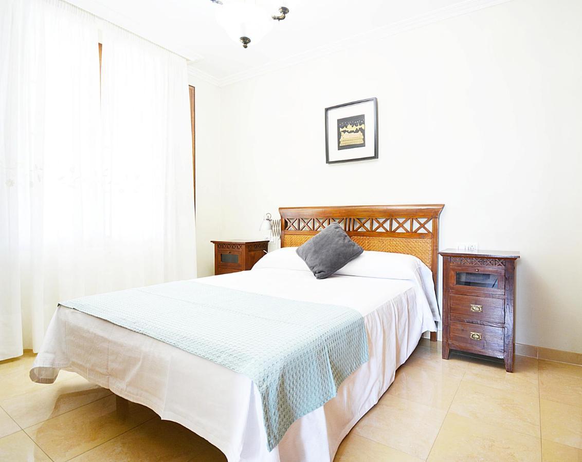 Galihost - Casa Con Precioso Jardin En Vilanova De Arousa Eksteriør billede