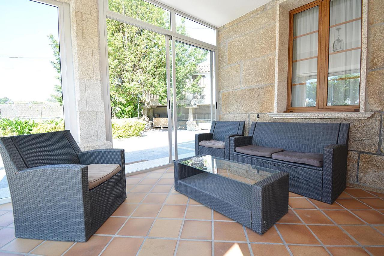 Galihost - Casa Con Precioso Jardin En Vilanova De Arousa Eksteriør billede