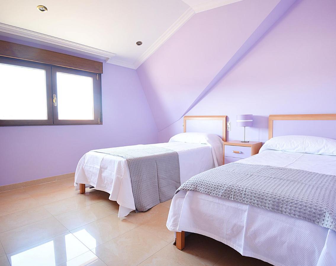 Galihost - Casa Con Precioso Jardin En Vilanova De Arousa Eksteriør billede